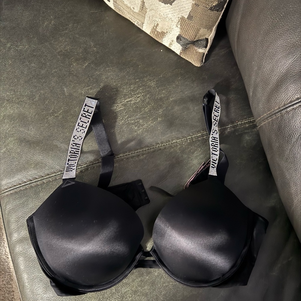 Victoria's Secret Black Push-Up Bra
